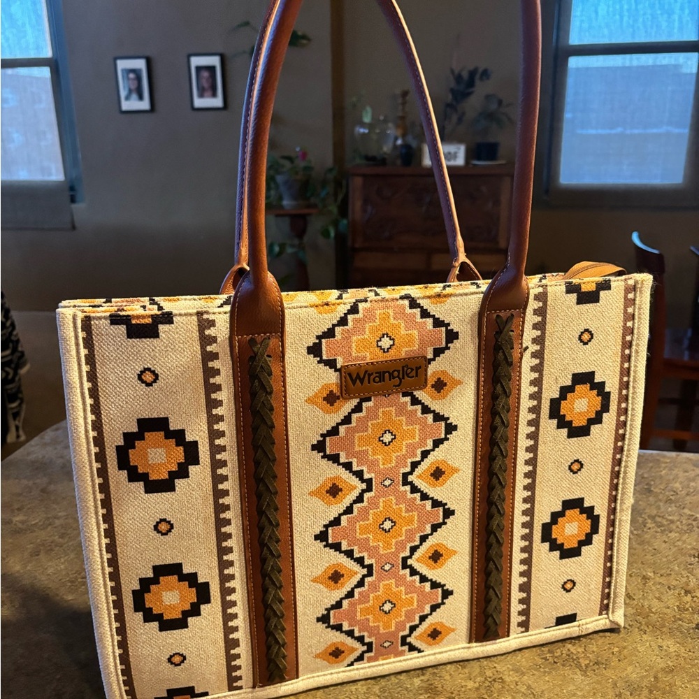 Wrangler Geometric Tan and Brown Tote
